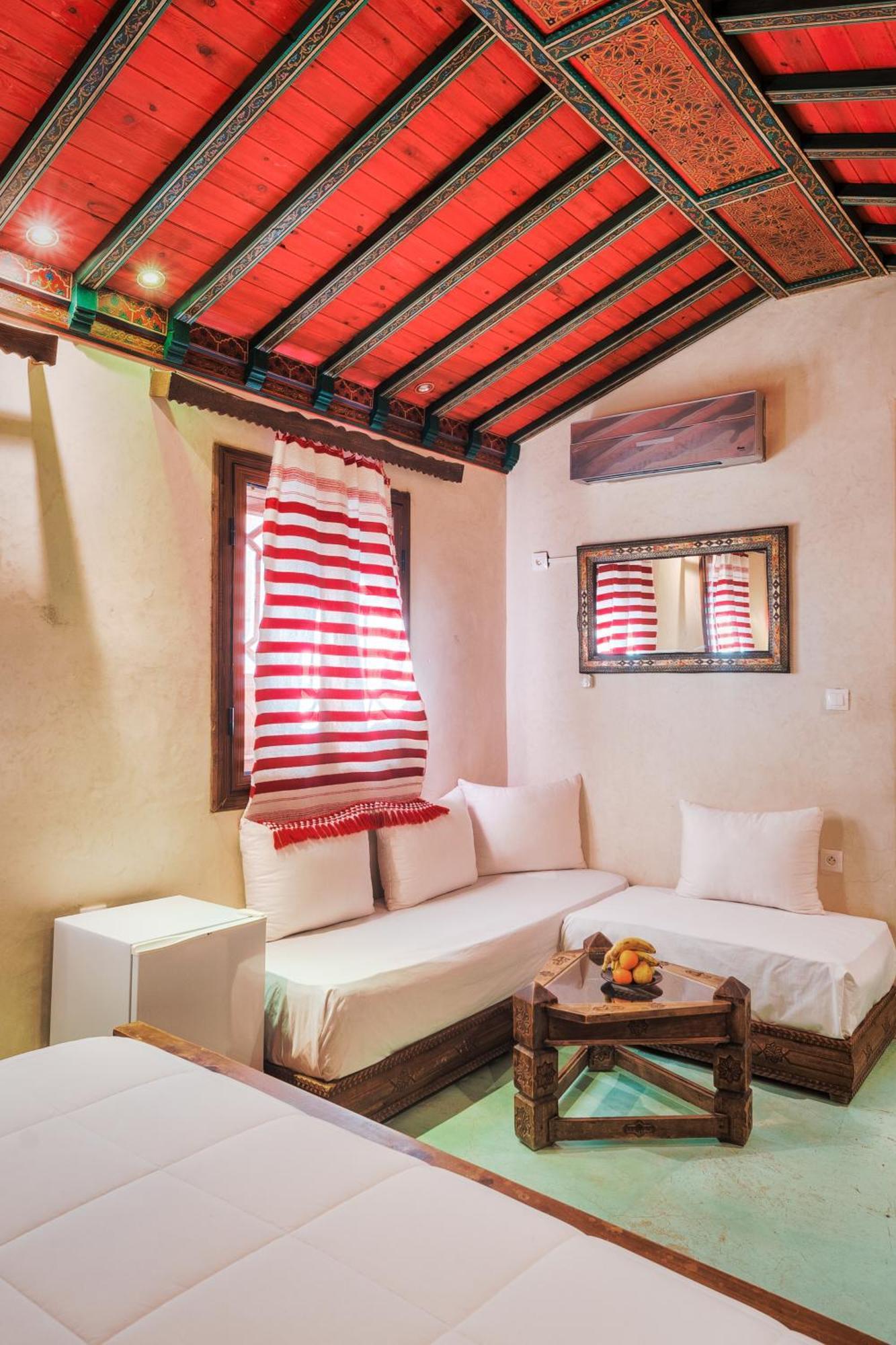 Riad Hicham Шефшауэн Экстерьер фото